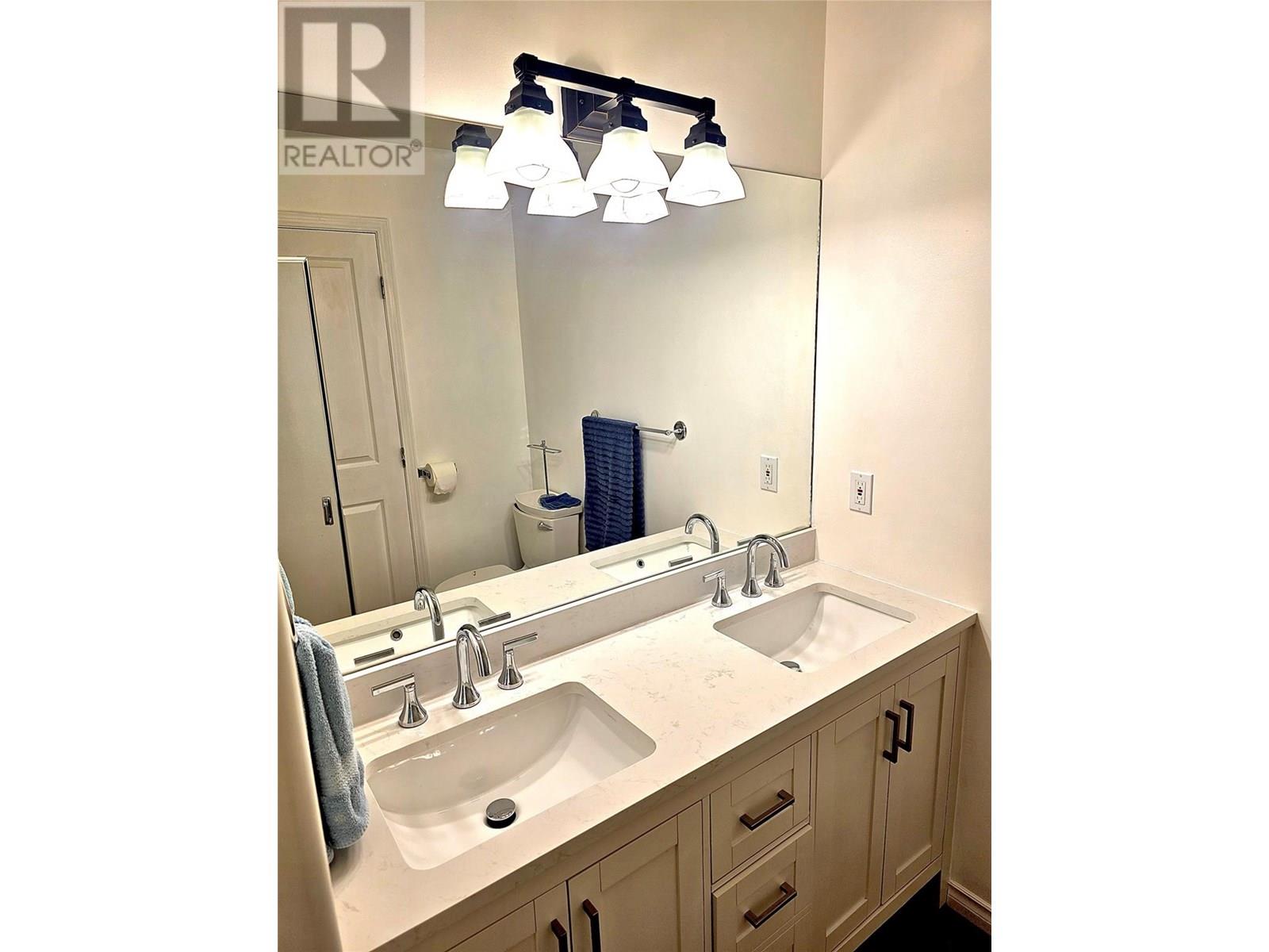 2613 COPPER RIDGE Drive, West Kelowna