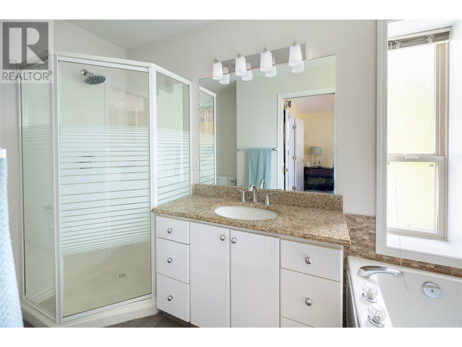 2613 COPPER RIDGE Drive, West Kelowna