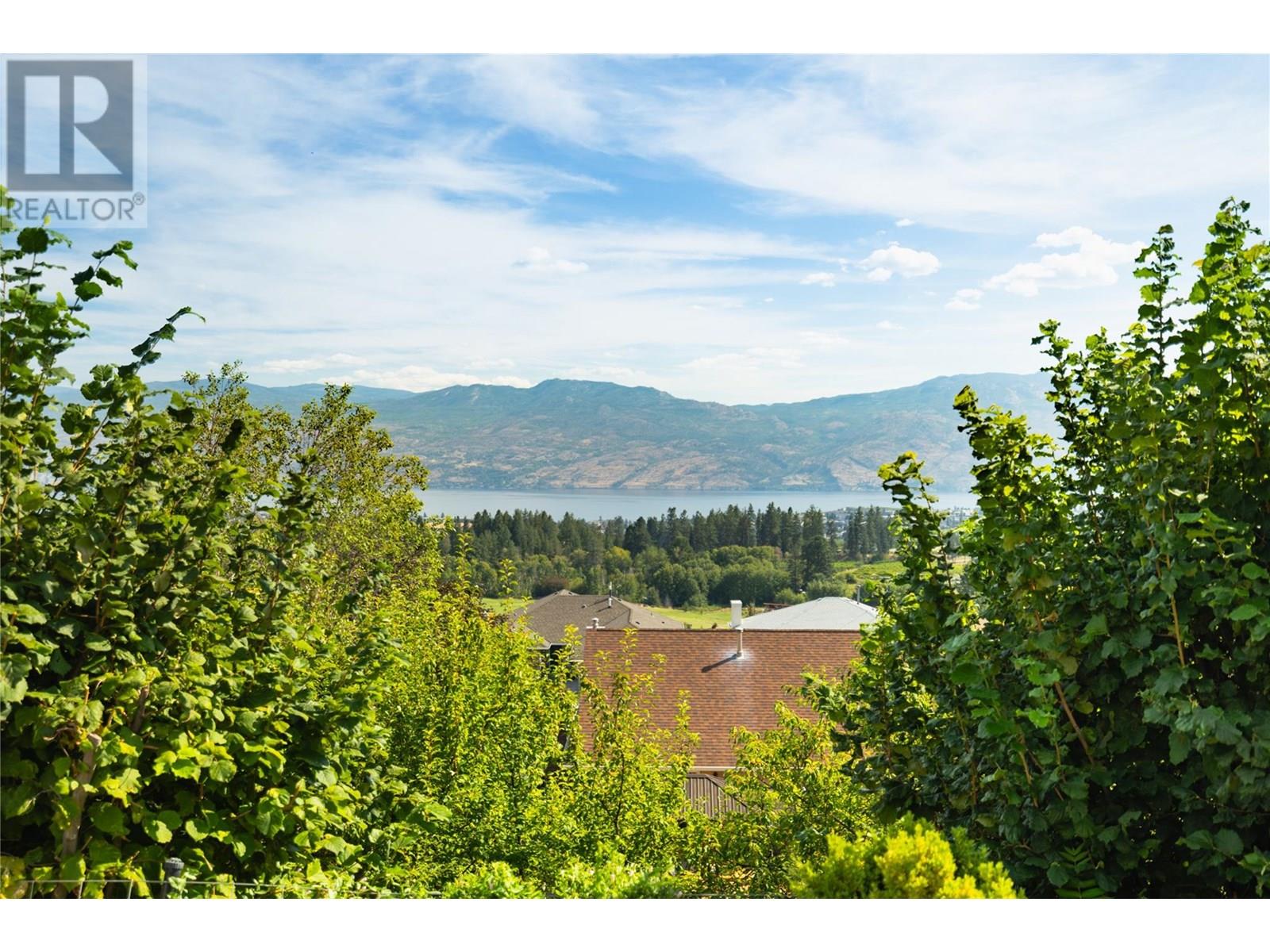 2613 COPPER RIDGE Drive, West Kelowna