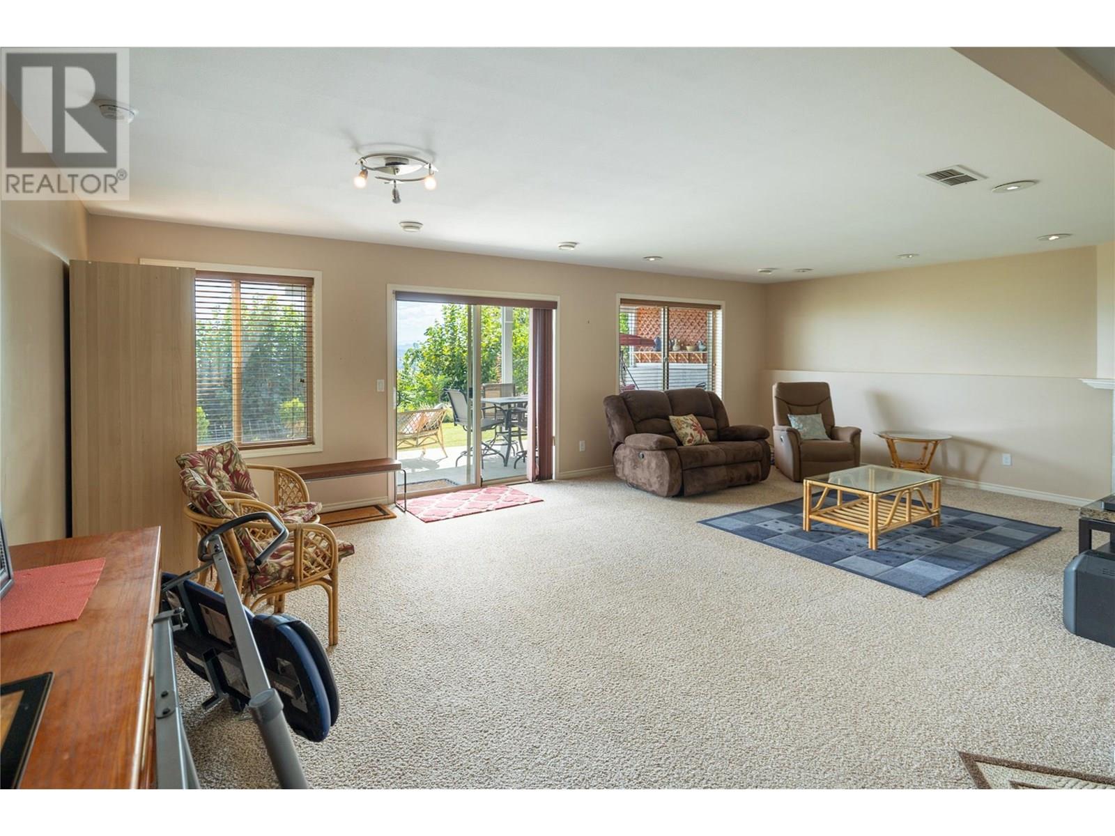 2613 COPPER RIDGE Drive, West Kelowna