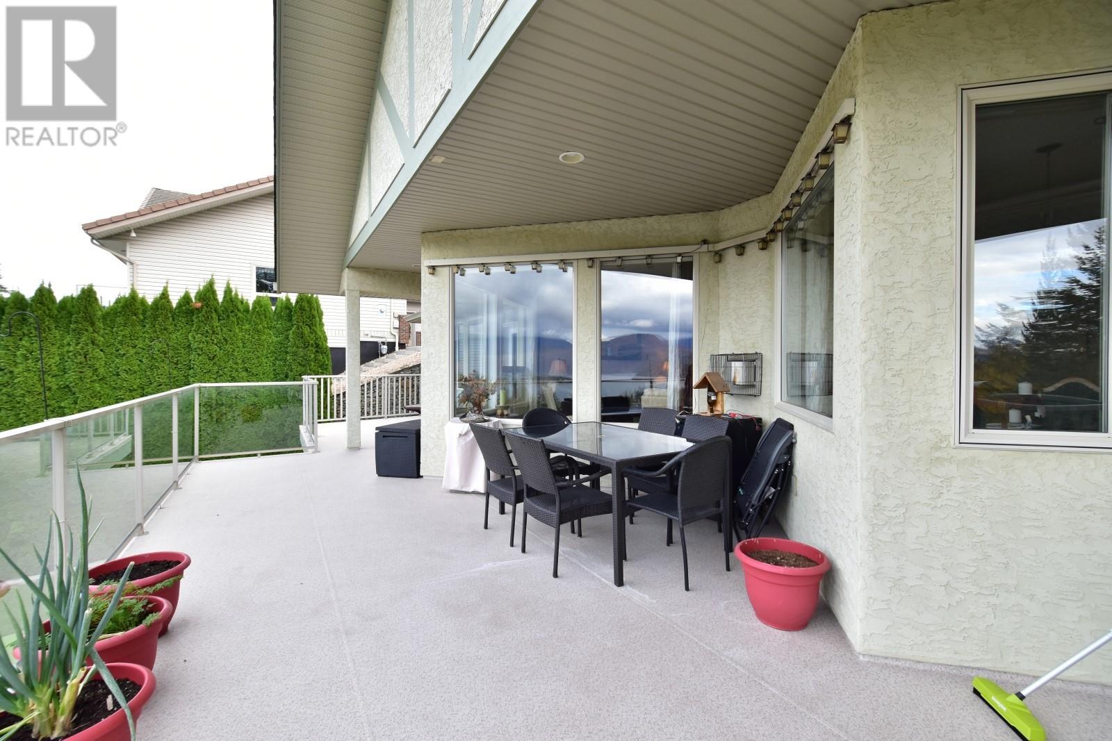 Photo 5 of 2597 Grandview Place, Blind Bay BC