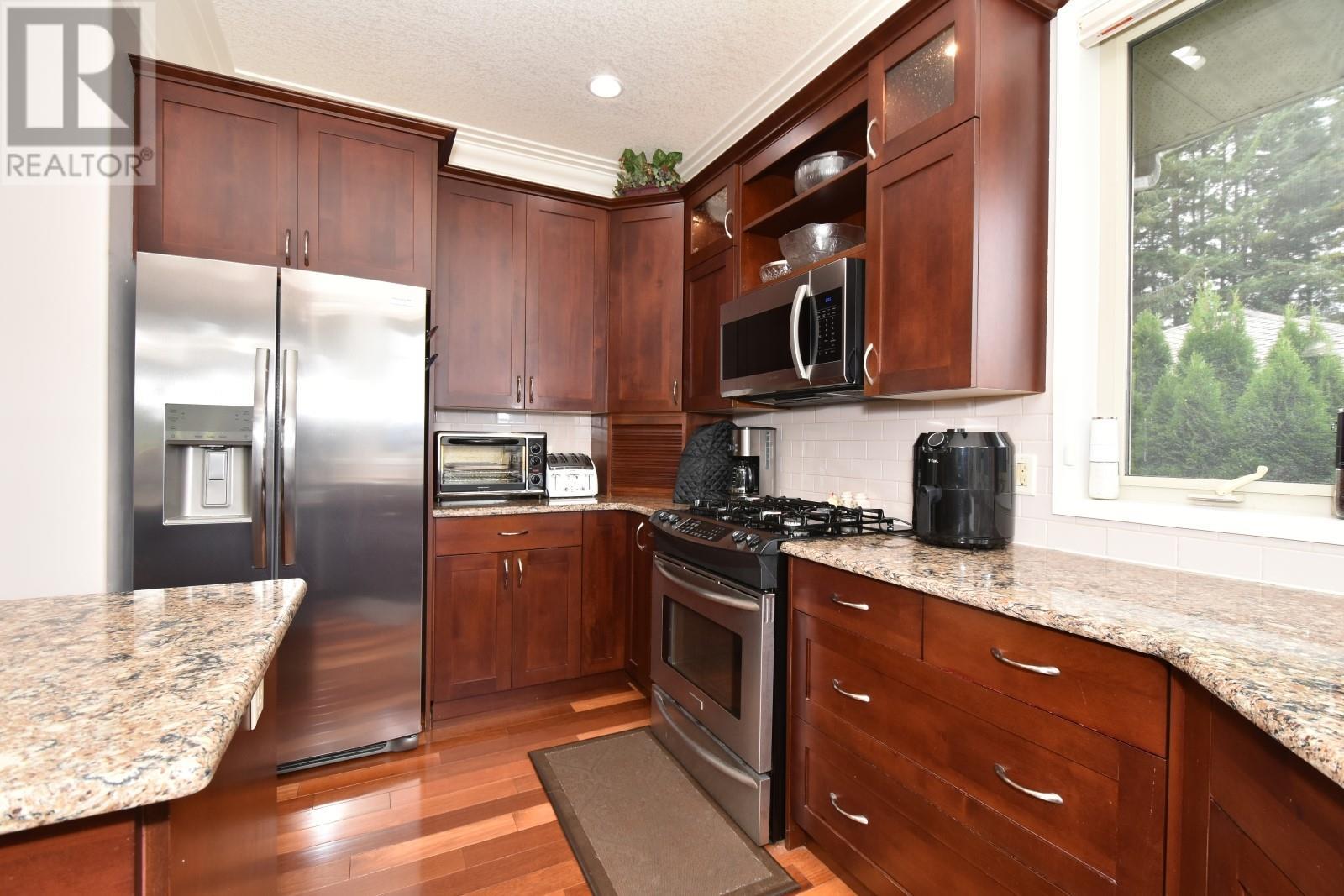 Photo 9 of 2597 Grandview Place, Blind Bay BC