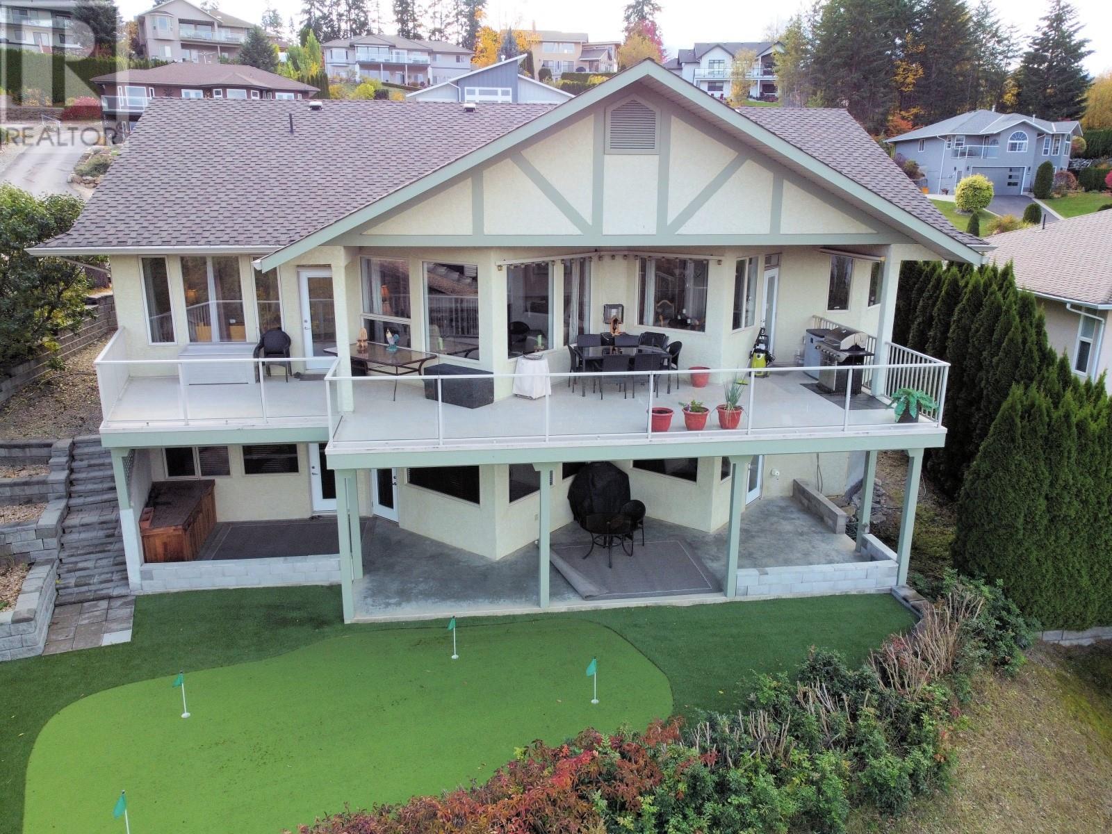 Photo 4 of 2597 Grandview Place, Blind Bay BC