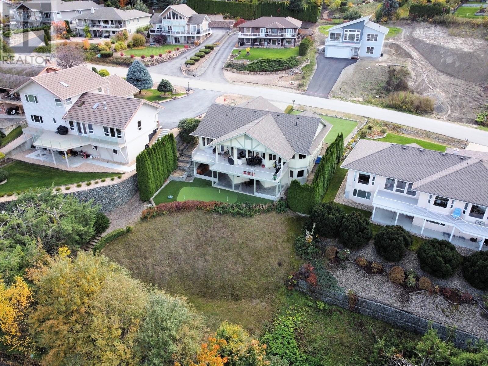 Photo 1 of 2597 Grandview Place, Blind Bay BC