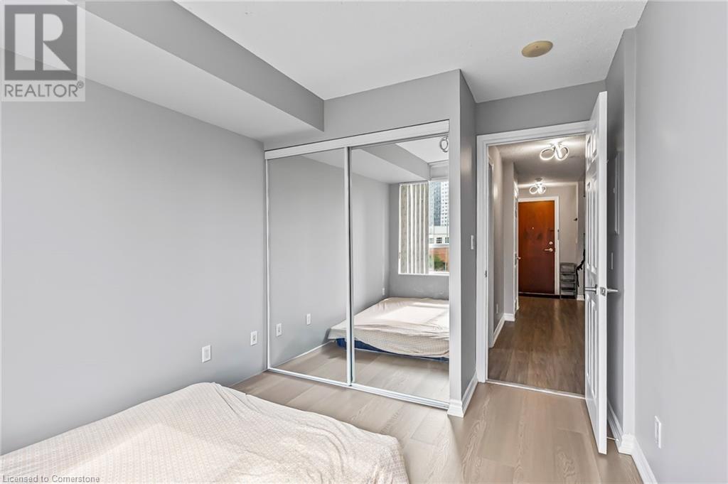 Photo 19 of 310 Burnhamthorpe Road W Unit 401, Mississauga ON
