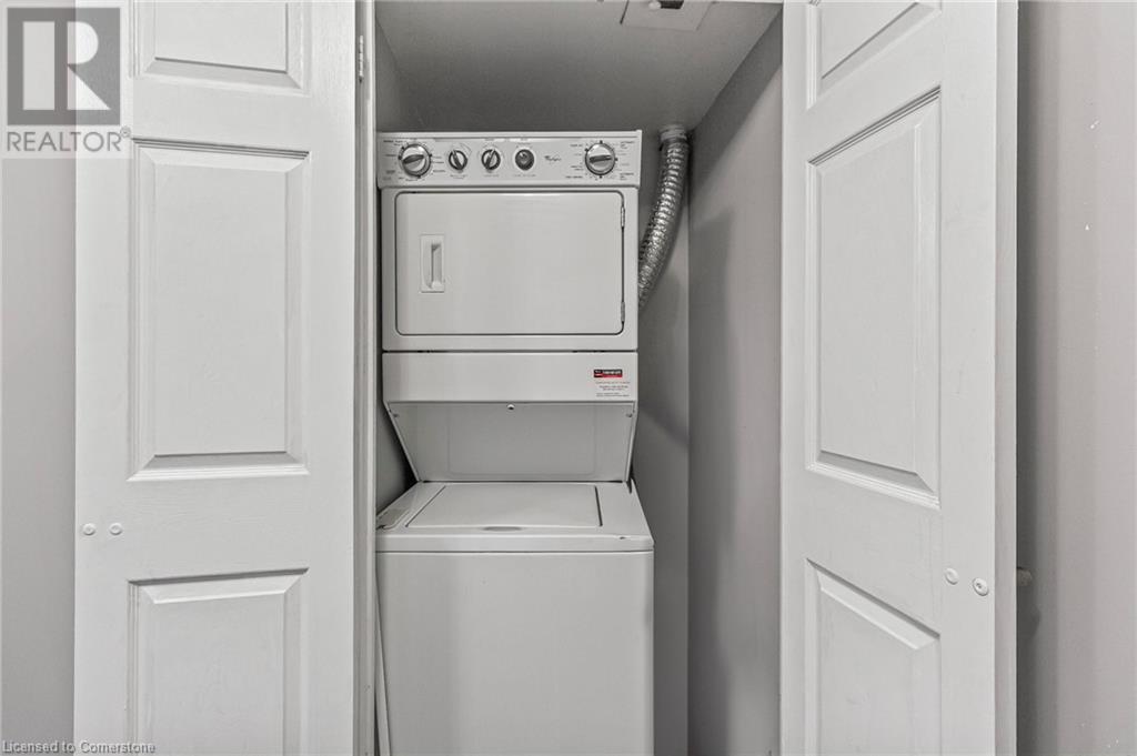 Photo 7 of 310 Burnhamthorpe Road W Unit 401, Mississauga ON