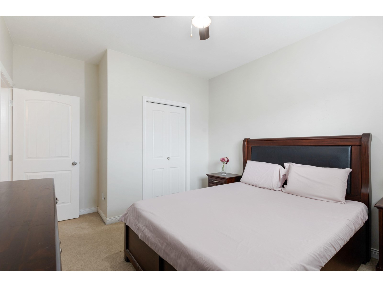 Photo 17 of 27016 35 Avenue, Langley BC