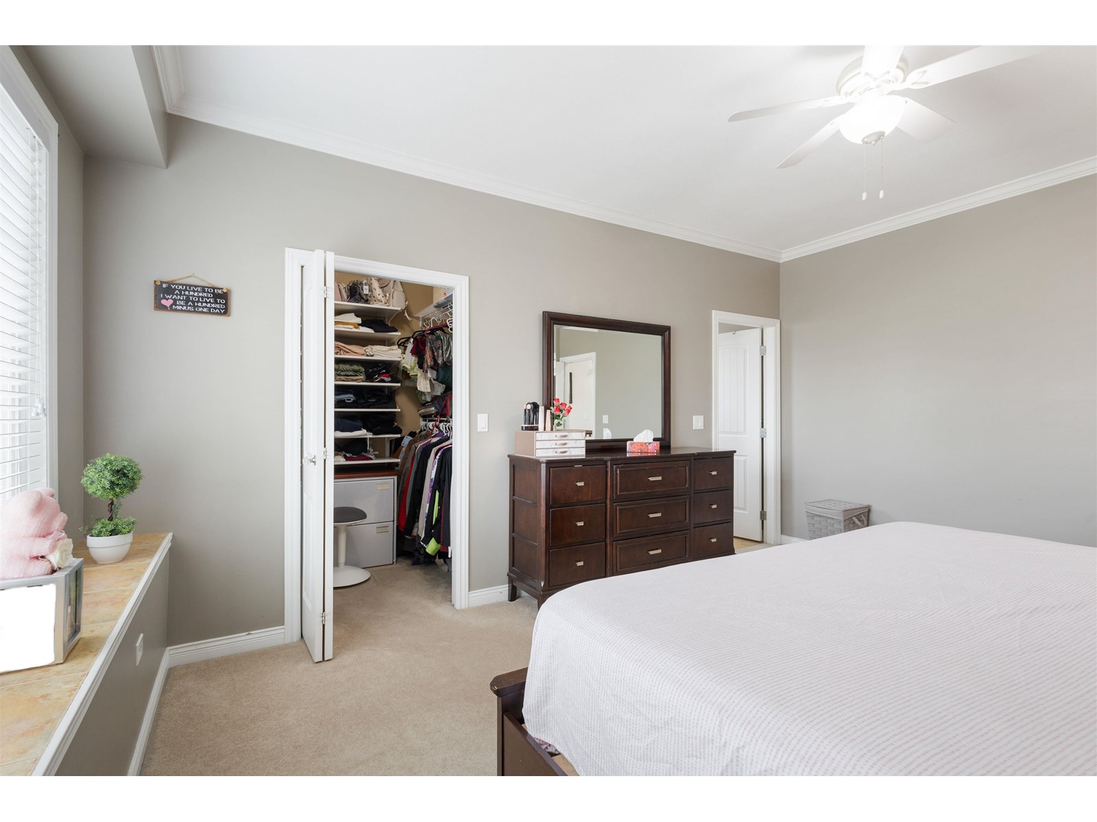 Photo 13 of 27016 35 Avenue, Langley BC