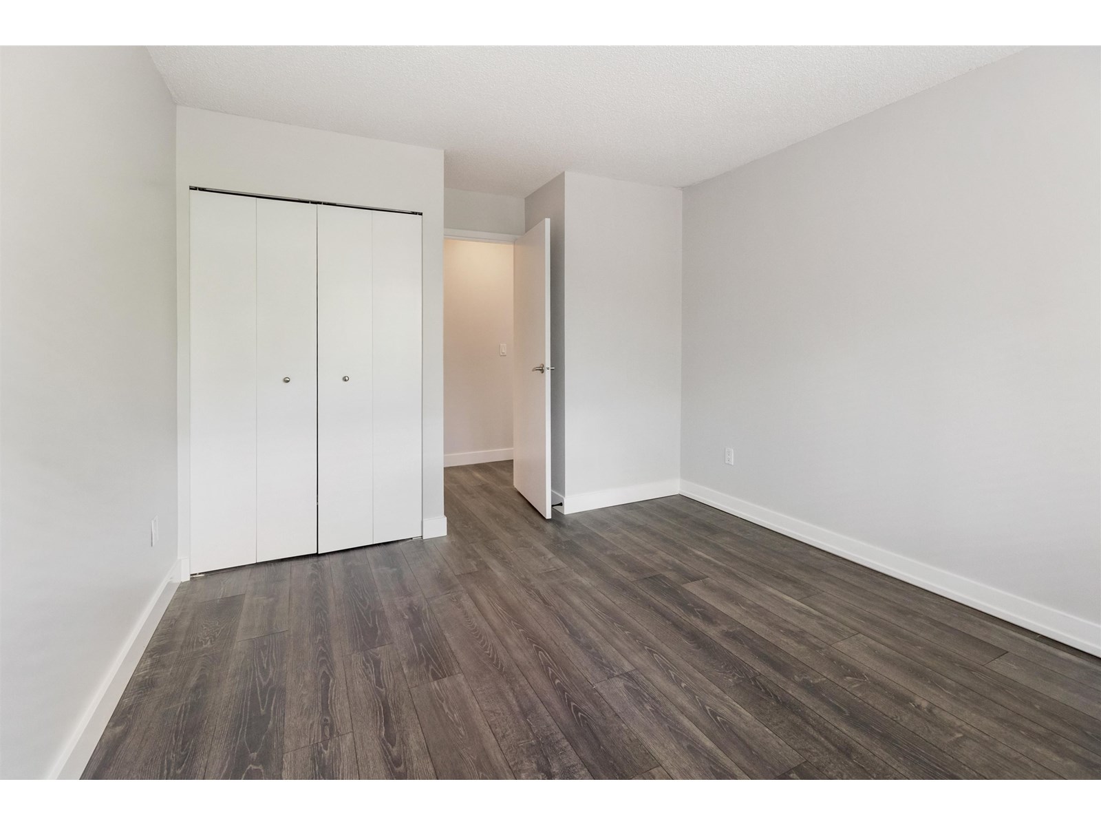 Photo 12 of 4 5664 200 Street, Langley BC