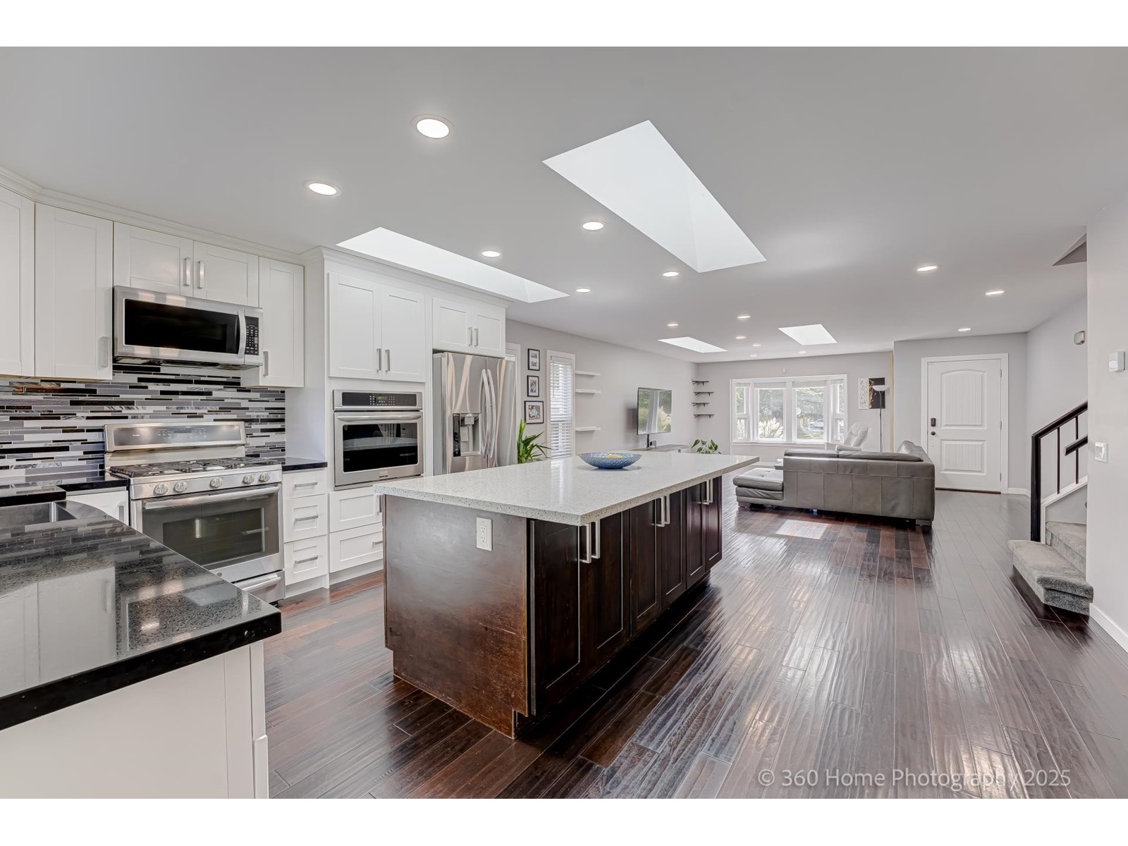 Photo 7 of 1786 142 Street, Surrey BC