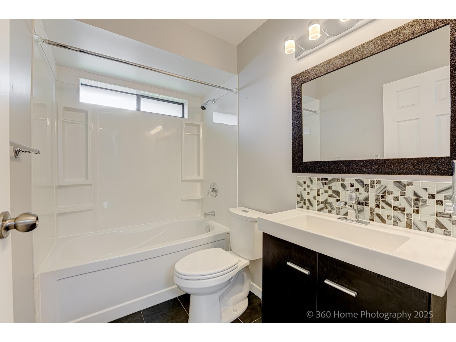 Photo 18 of 1786 142 Street, Surrey BC