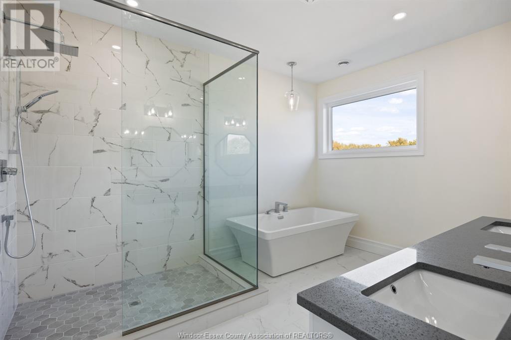 Photo 2 of 103 Bay Street, Lakeshore ON
