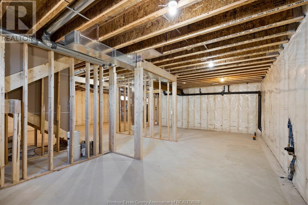 Photo 3 of 103 Bay Street, Lakeshore ON