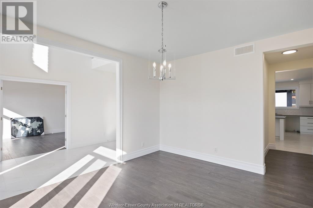 Photo 29 of 103 Bay Street, Lakeshore ON