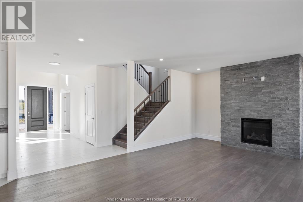 Photo 21 of 103 Bay Street, Lakeshore ON