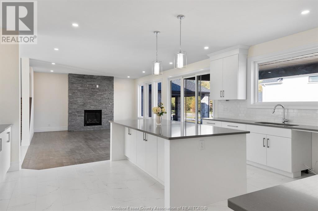 Photo 28 of 103 Bay Street, Lakeshore ON