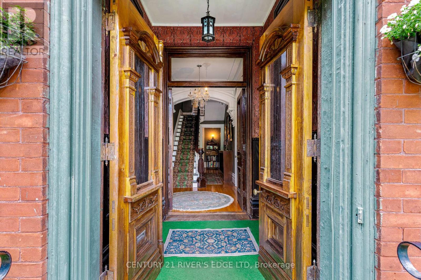 Photo 40 of 20 Sherwood Street, Brockville ON