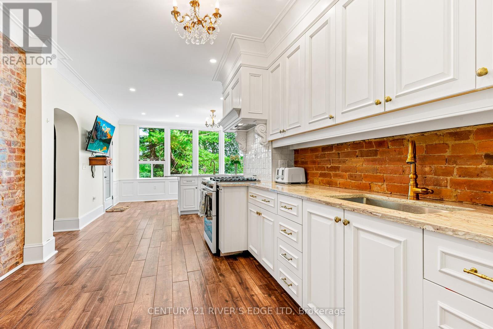 Photo 35 of 20 Sherwood Street, Brockville ON