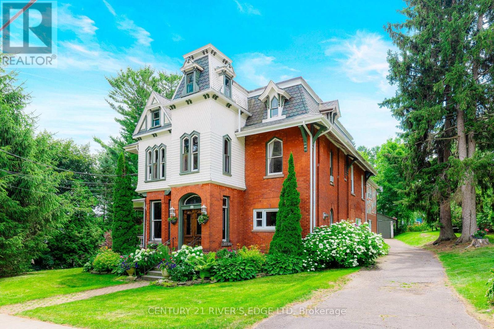 Photo 13 of 20 Sherwood Street, Brockville ON