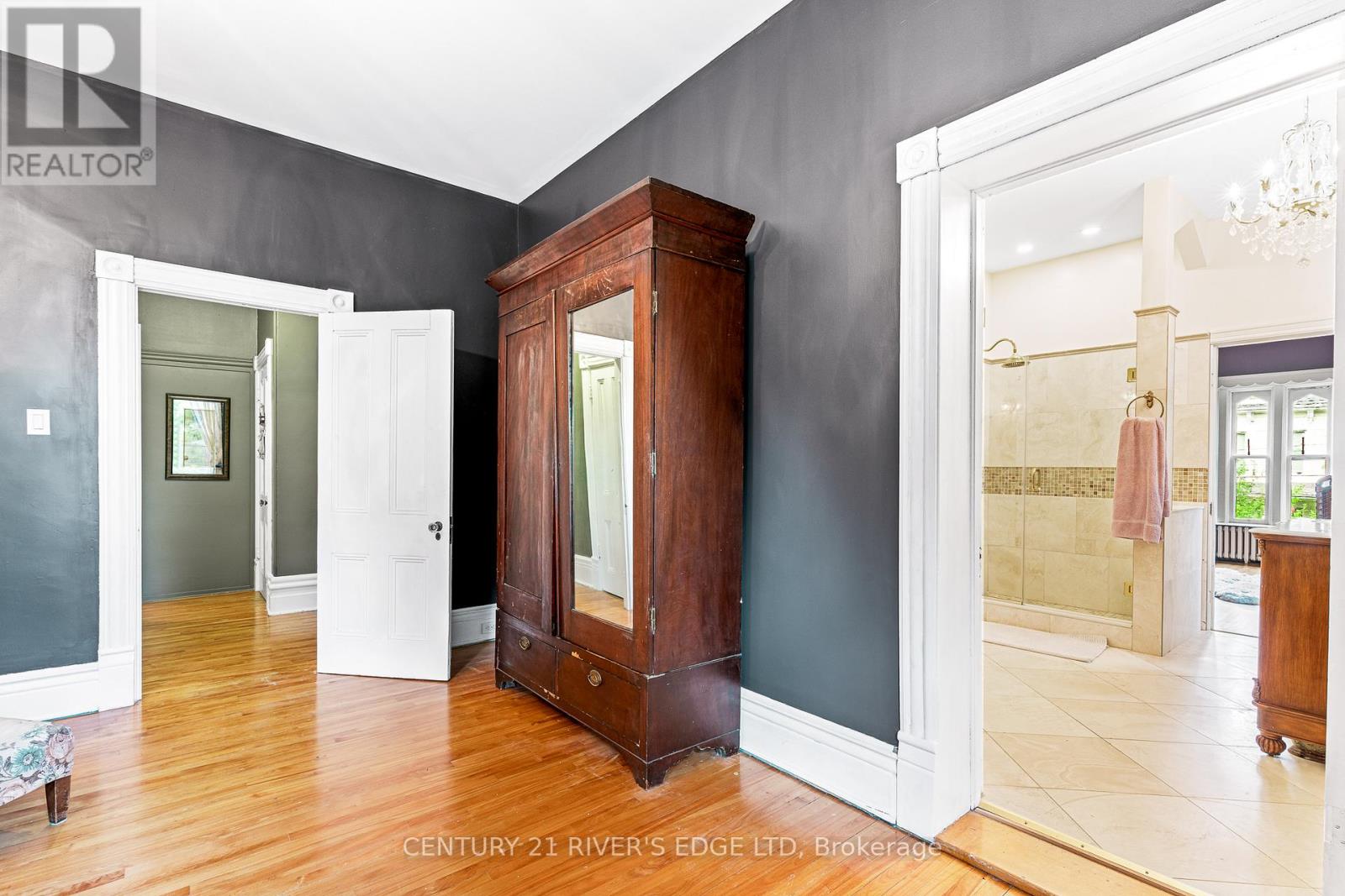 Photo 12 of 20 Sherwood Street, Brockville ON