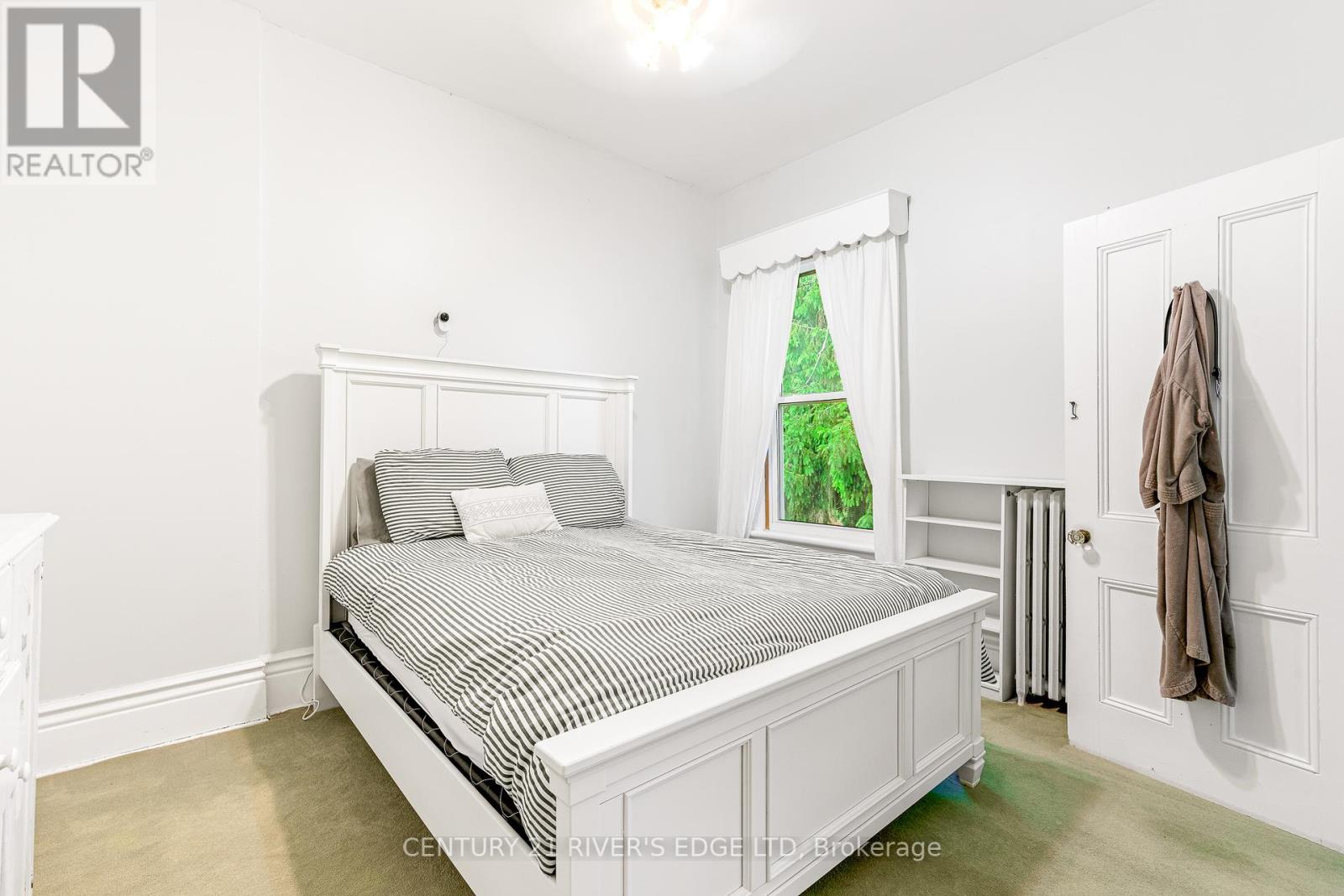 Photo 14 of 20 Sherwood Street, Brockville ON