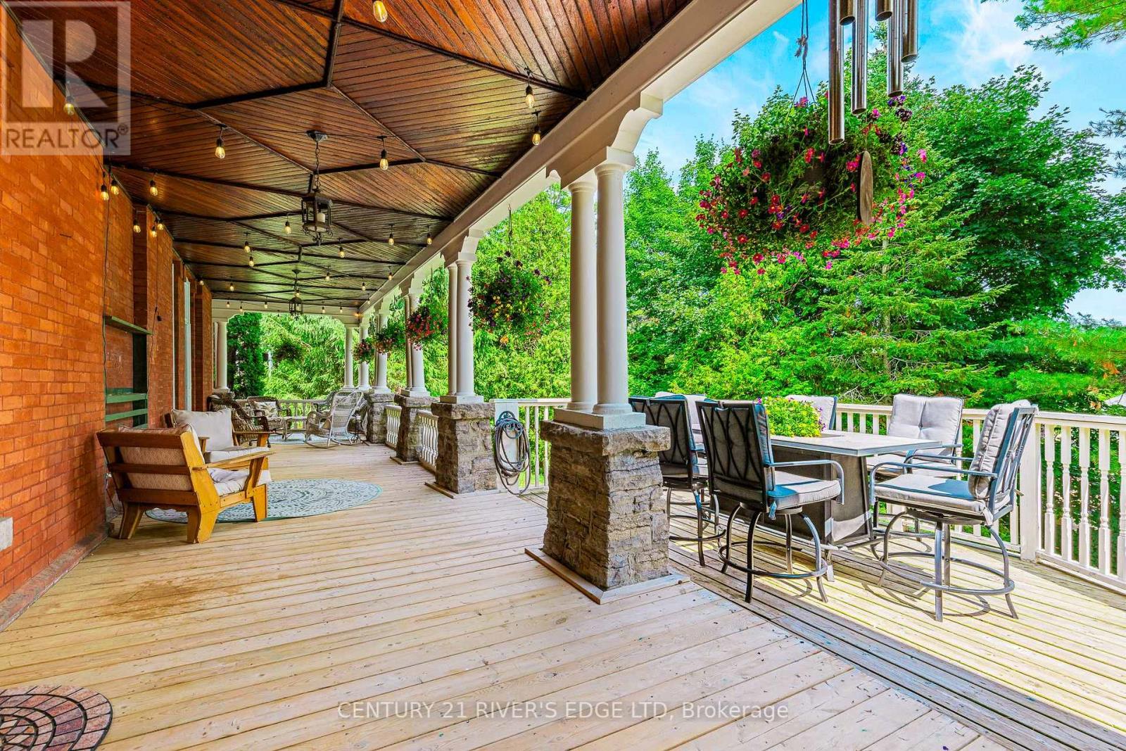 Photo 24 of 20 Sherwood Street, Brockville ON
