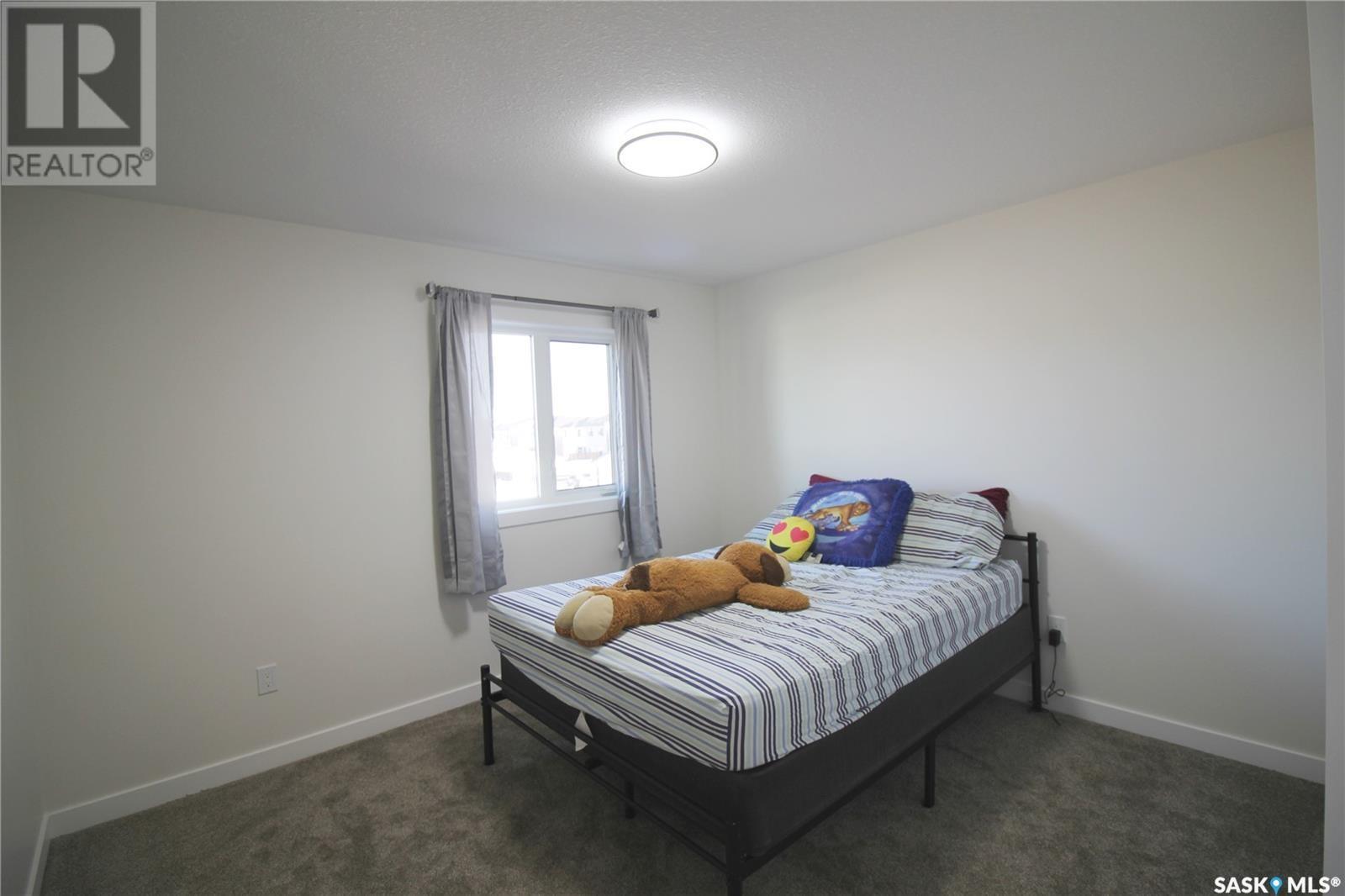 Photo 6 of 3005 Dumont Way, Regina SK