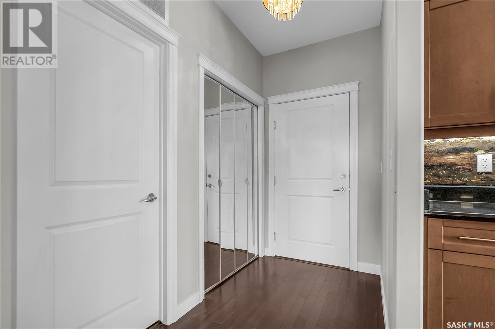 Photo 2 of 209 405 Cartwright Street, Saskatoon SK