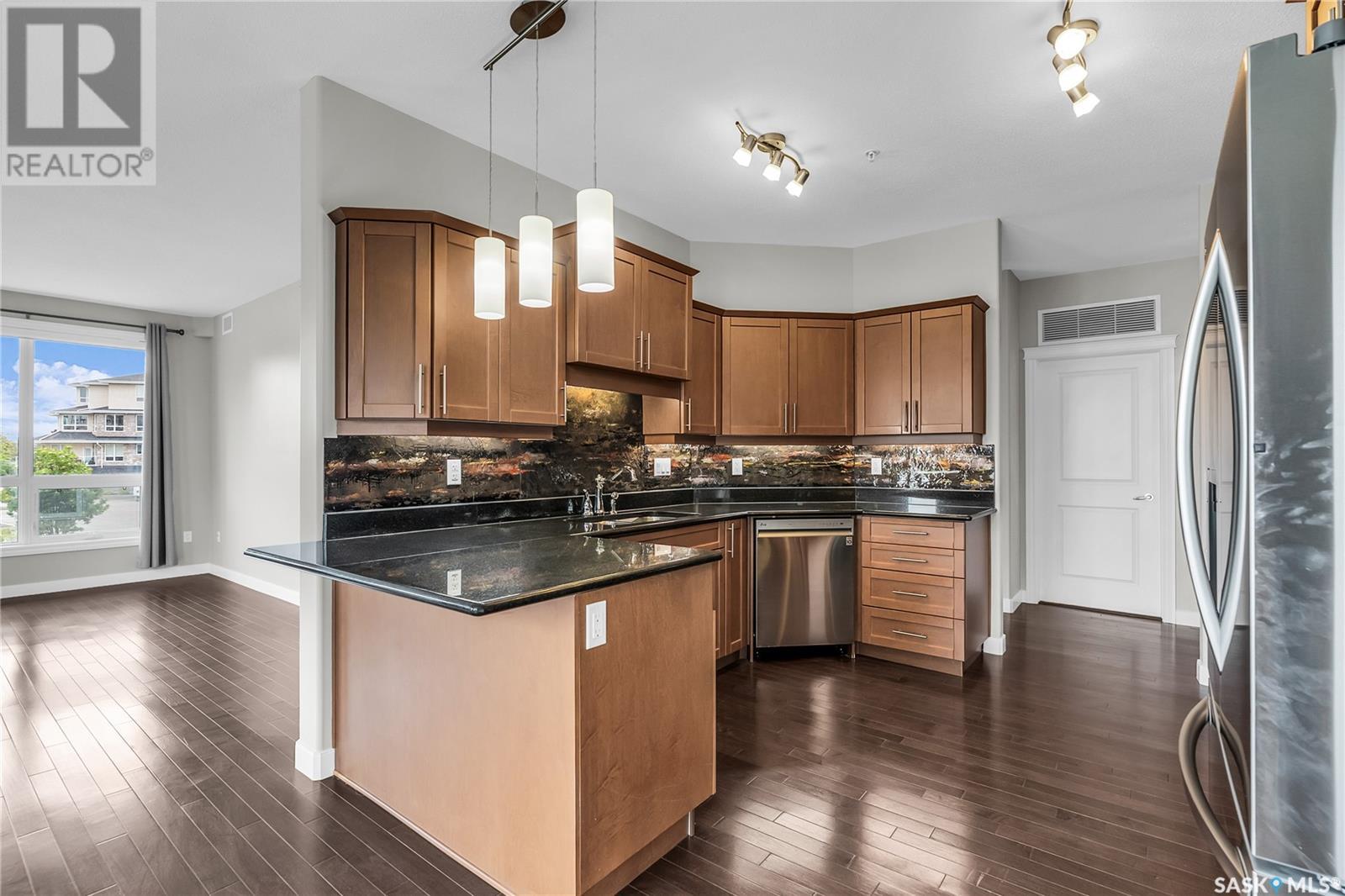 Photo 4 of 209 405 Cartwright Street, Saskatoon SK
