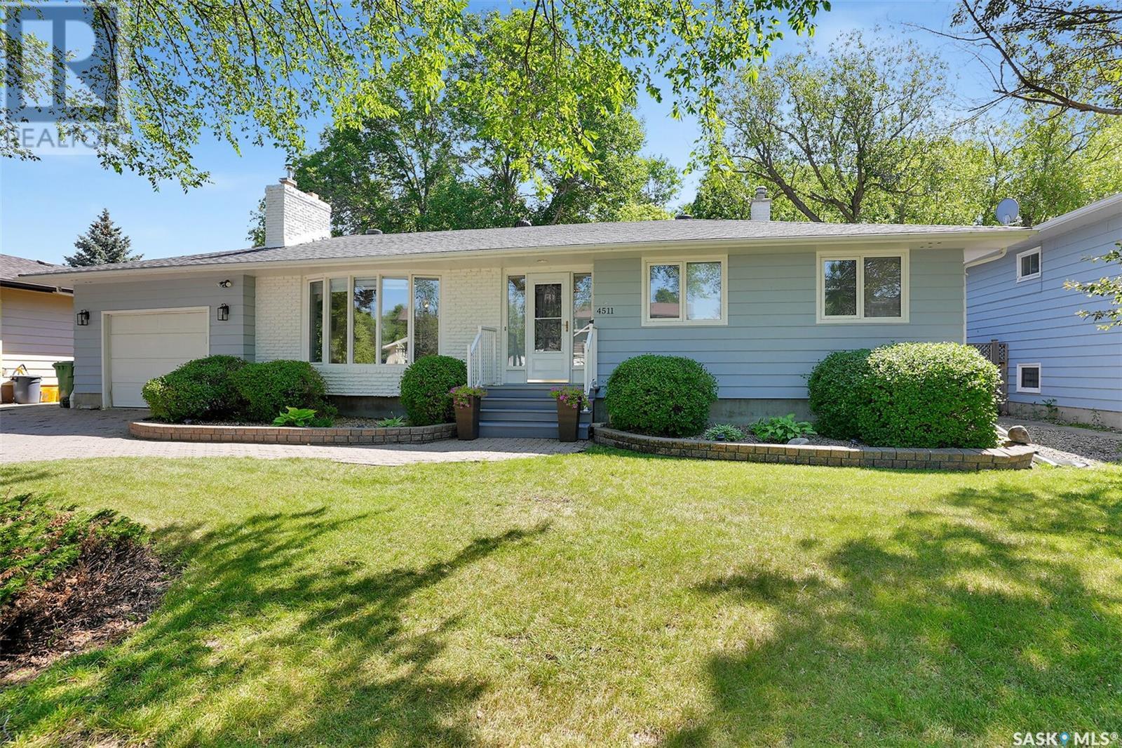 Single Family House Bungalow for Sale in  Argyle STREET Regina 