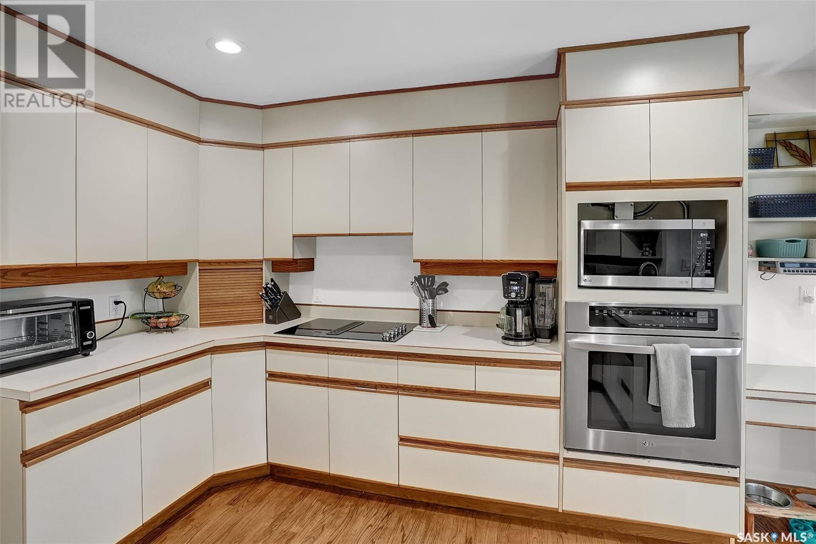 Single Family House Bungalow for Sale in  Argyle STREET Regina 