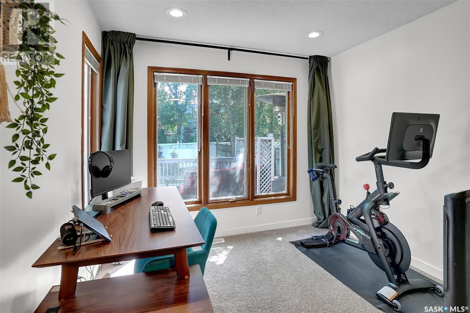 Single Family House Bungalow for Sale in  Argyle STREET Regina 