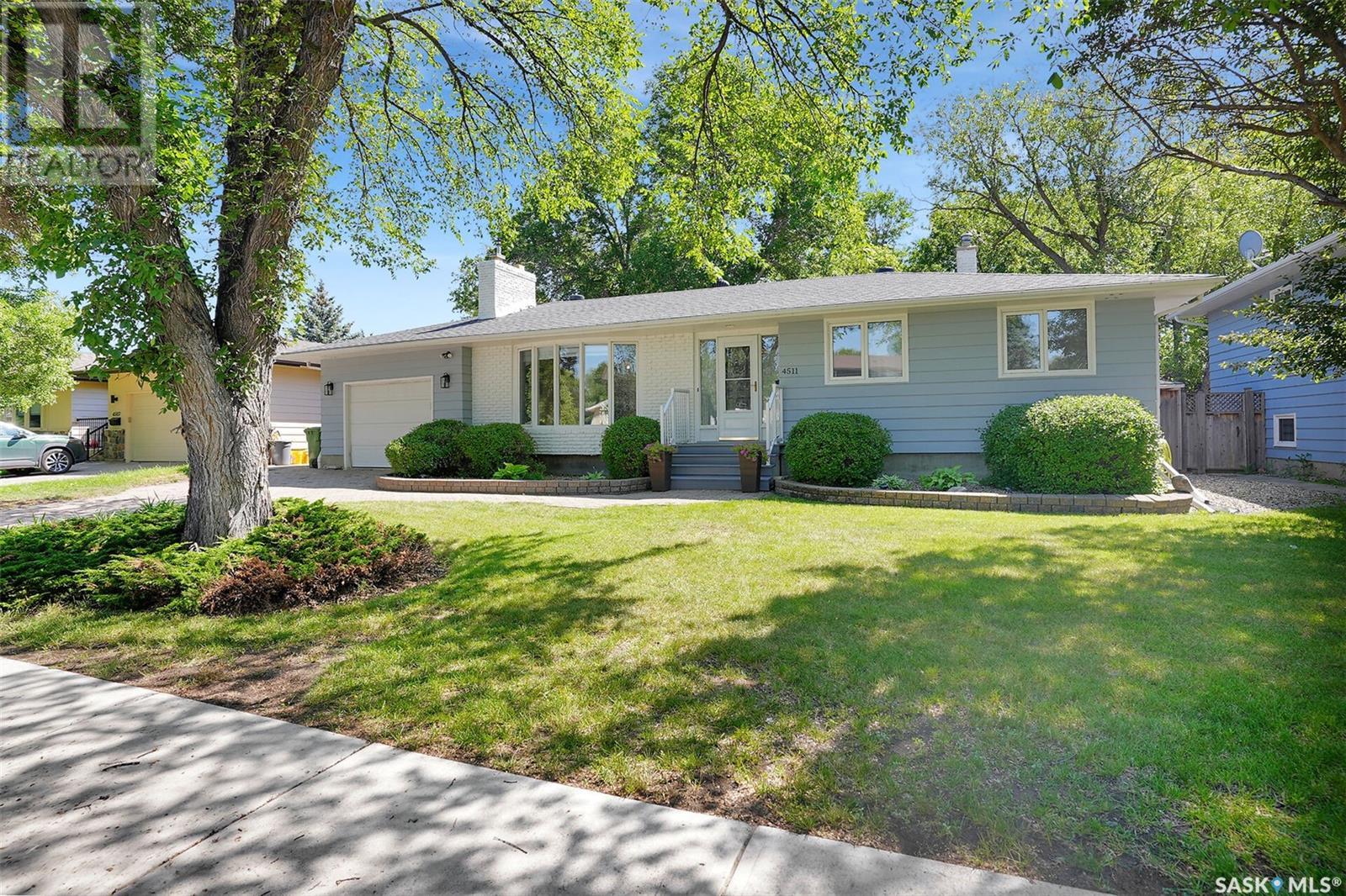 Single Family House Bungalow for Sale in  Argyle STREET Regina 