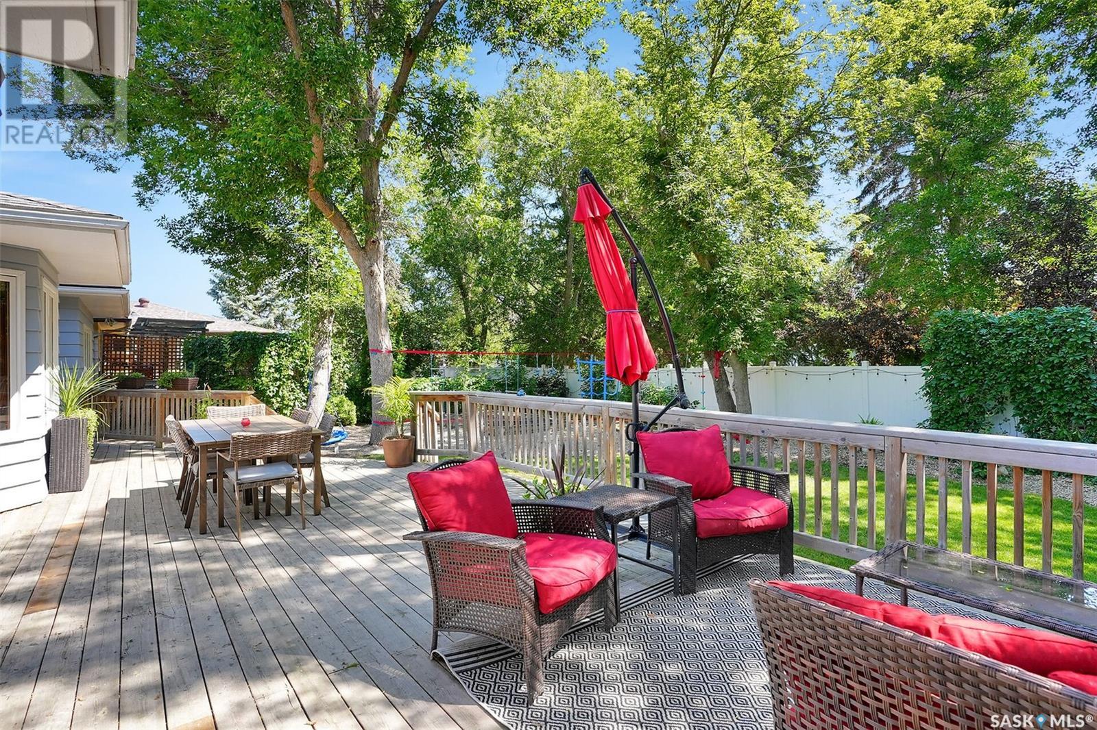 Single Family House Bungalow for Sale in  Argyle STREET Regina 