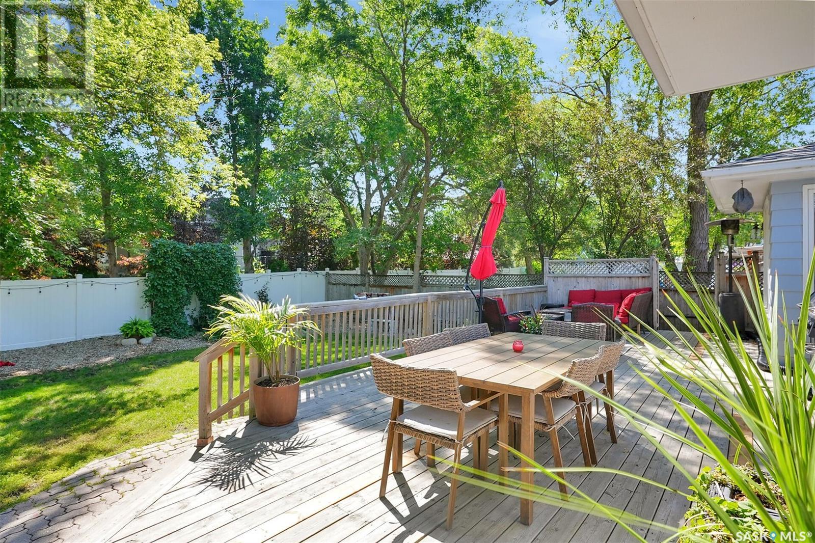 Single Family House Bungalow for Sale in  Argyle STREET Regina 