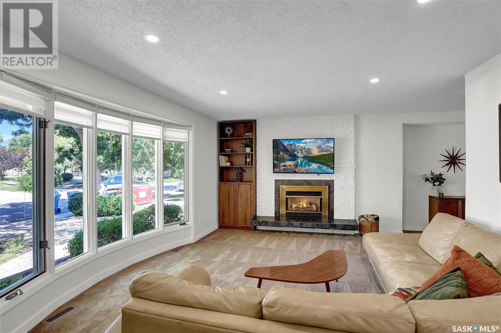 Single Family House Bungalow for Sale in  Argyle STREET Regina 