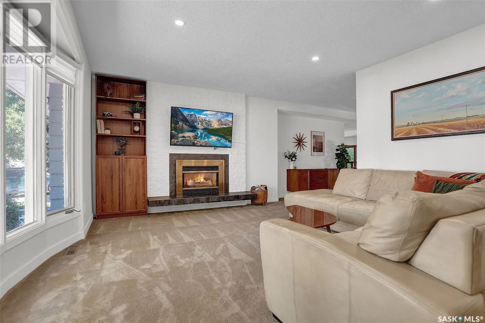 Single Family House Bungalow for Sale in  Argyle STREET Regina 