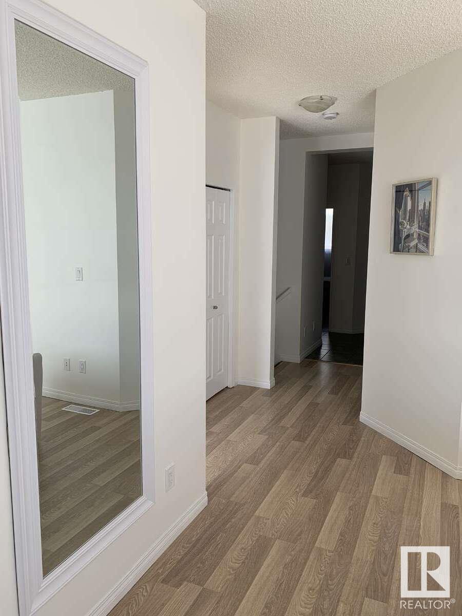 Photo 16 of 33 4821 Terwillegar Cm Nw, Edmonton AB