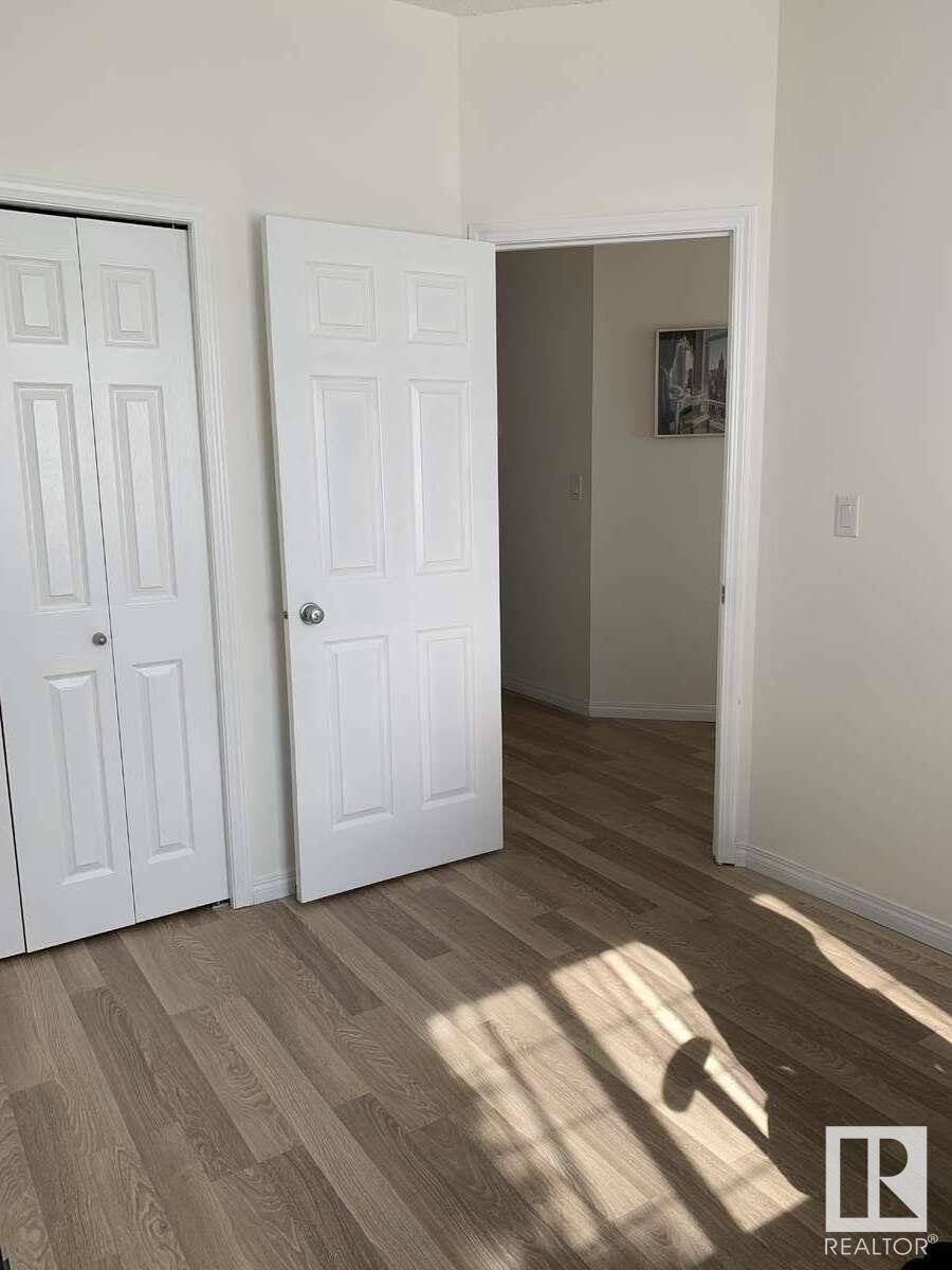 Photo 11 of 33 4821 Terwillegar Cm Nw, Edmonton AB