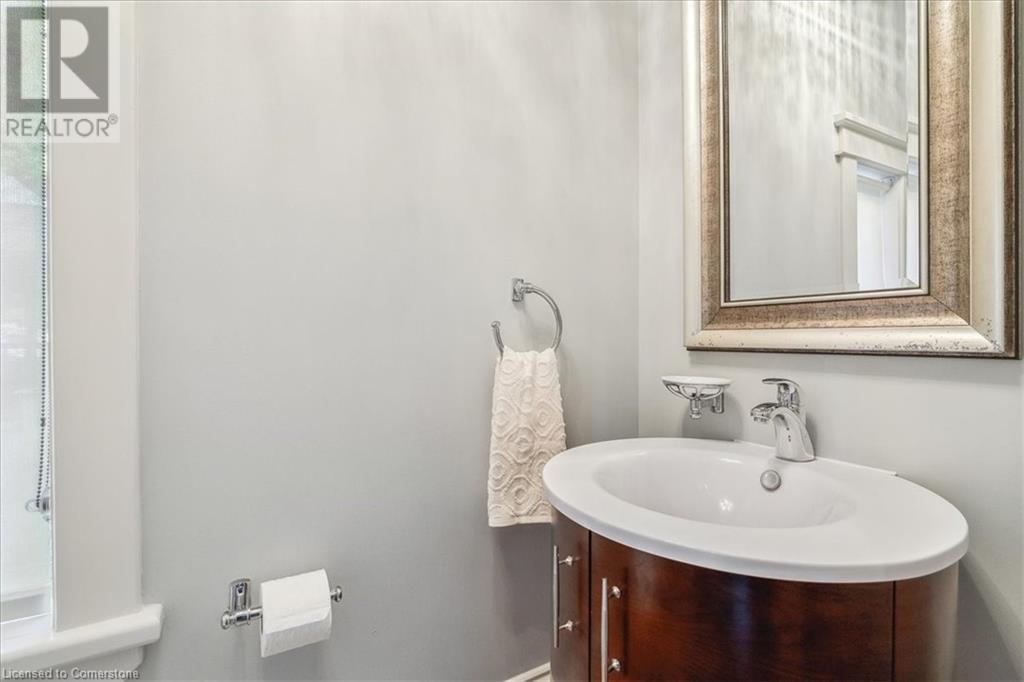 Photo 19 of 220 Herkimer Street, Hamilton ON