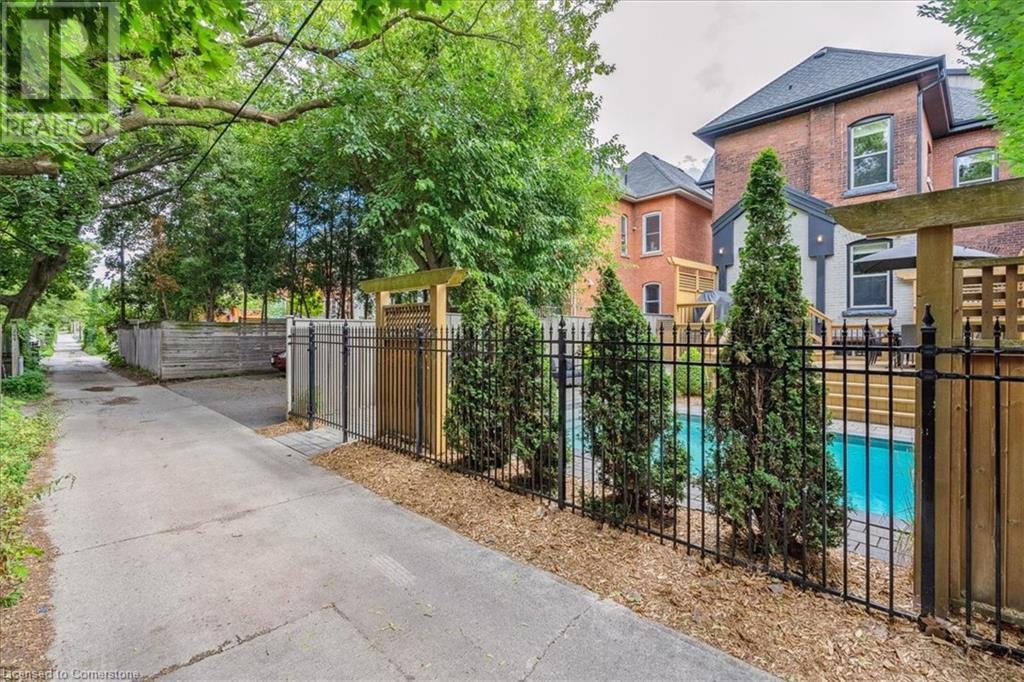 Photo 47 of 220 Herkimer Street, Hamilton ON