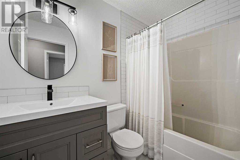 Single Family House for Sale in  Tuscany Reserve Rise NW Tuscany Calgary 