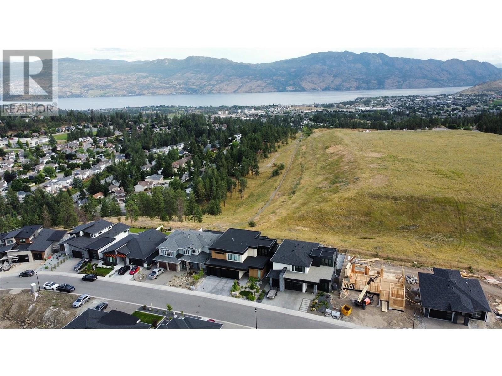 Photo 5 of 2527 Pinnacle Ridge Drive, West Kelowna BC