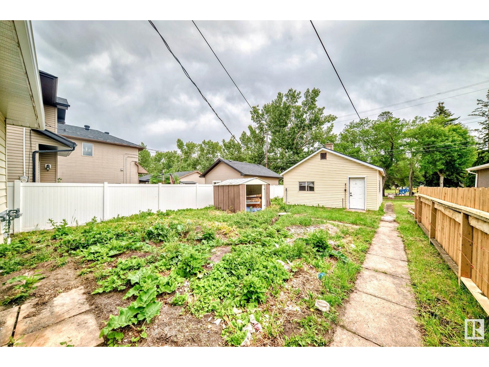 Photo 28 of 12027 69 St Nw, Edmonton AB
