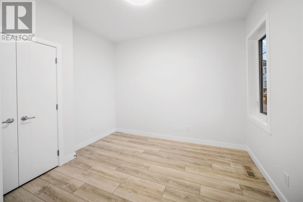 Single Family House for Sale in  Belmont Park SW Belmont Calgary 