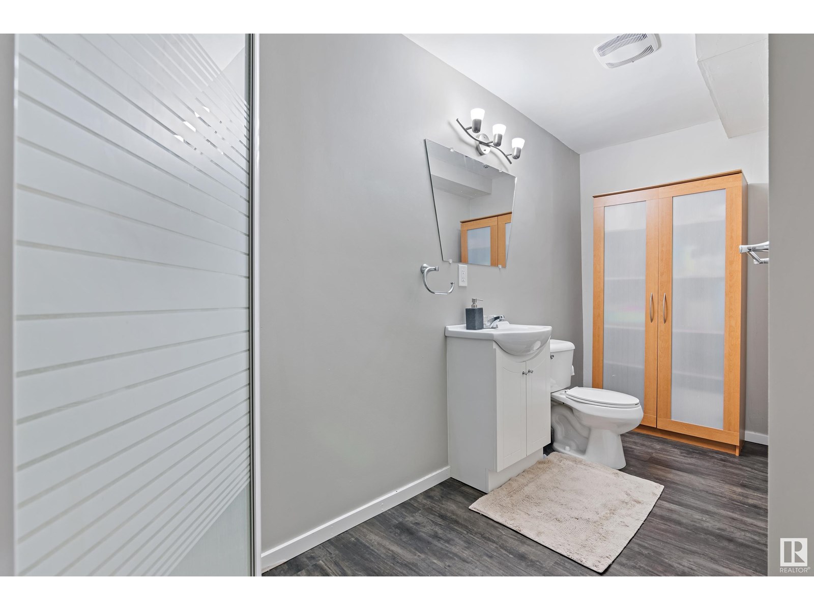 Photo 6 of 1853 Tomlinson Wy Nw, Edmonton AB