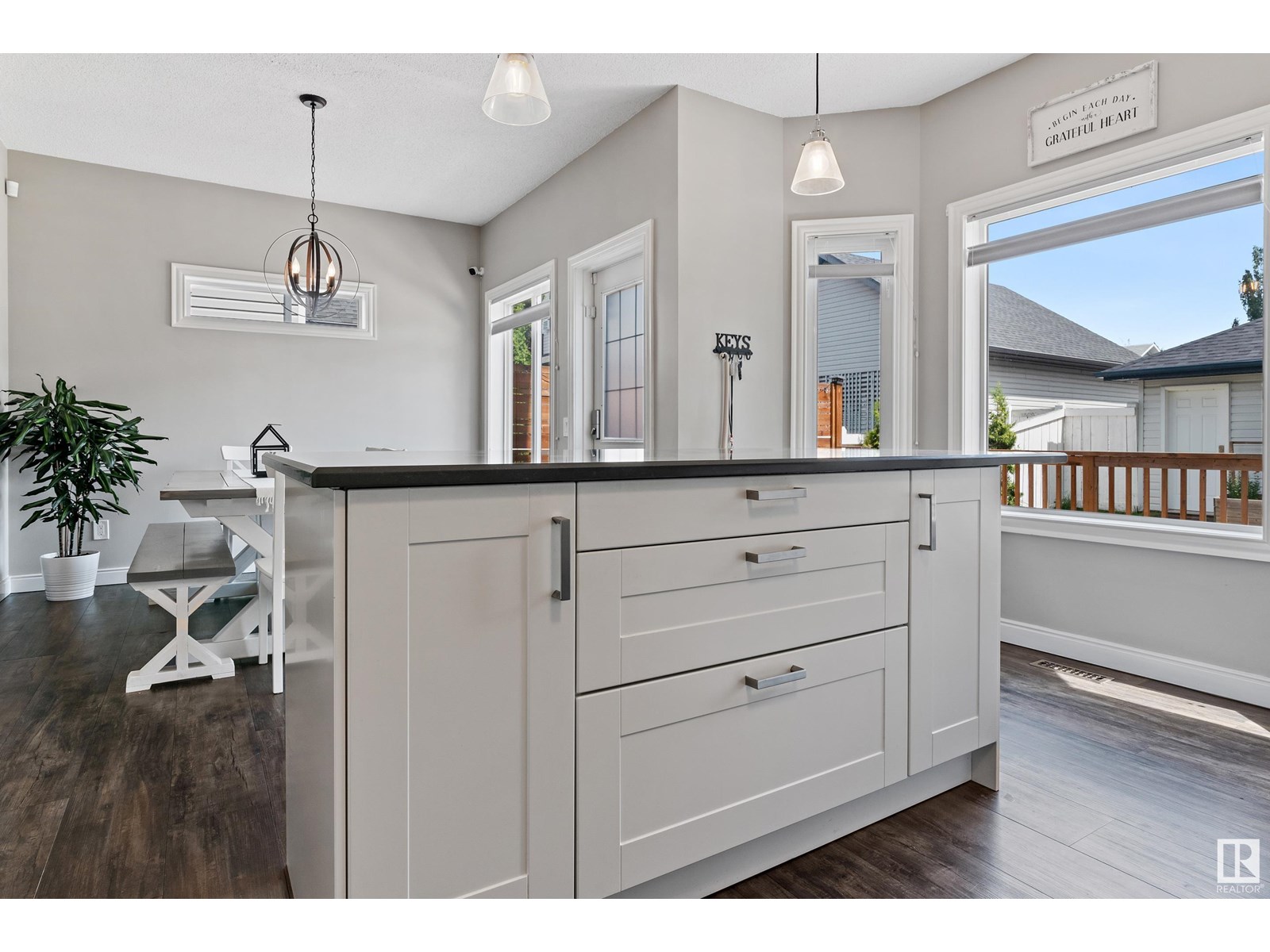 Photo 28 of 1853 Tomlinson Wy Nw, Edmonton AB
