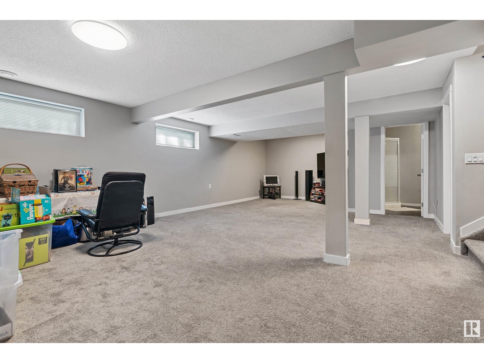 Photo 14 of 1853 Tomlinson Wy Nw, Edmonton AB