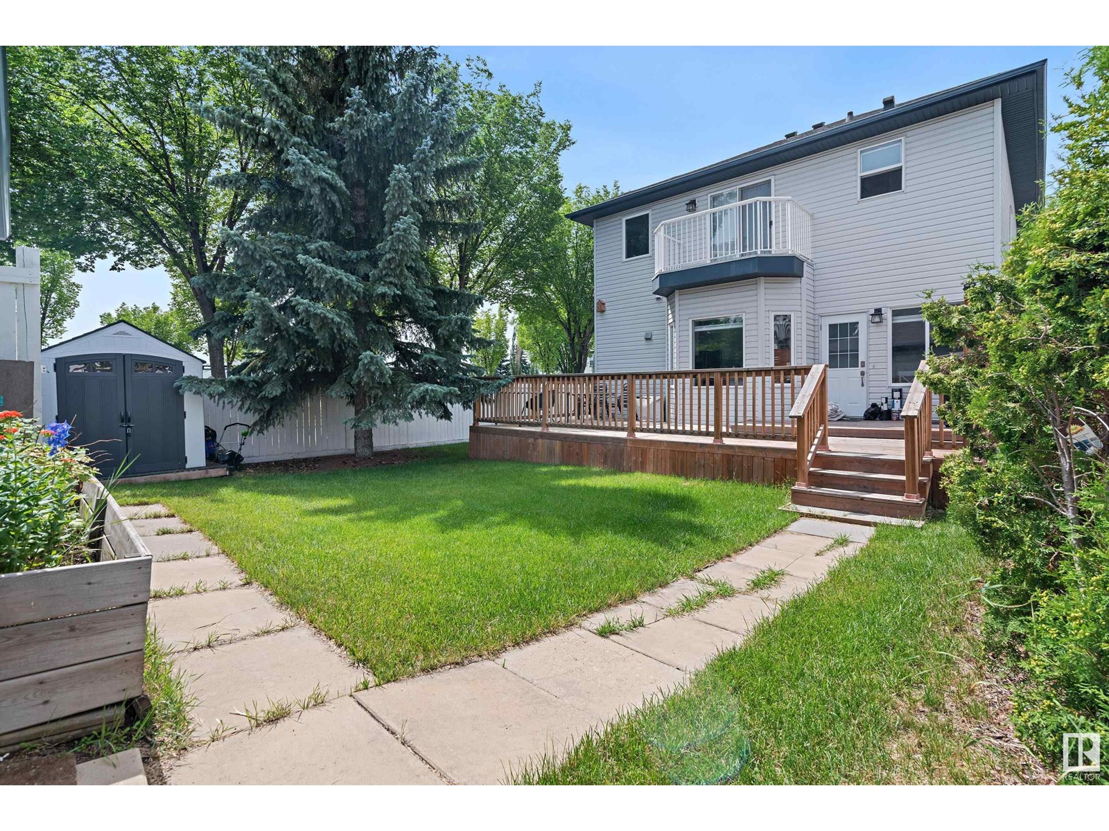 Photo 11 of 1853 Tomlinson Wy Nw, Edmonton AB