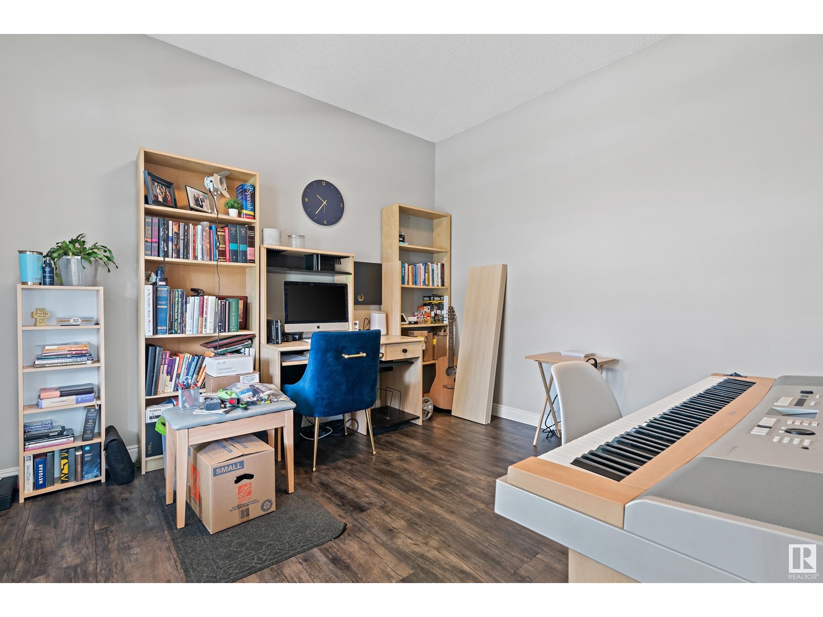Photo 32 of 1853 Tomlinson Wy Nw, Edmonton AB